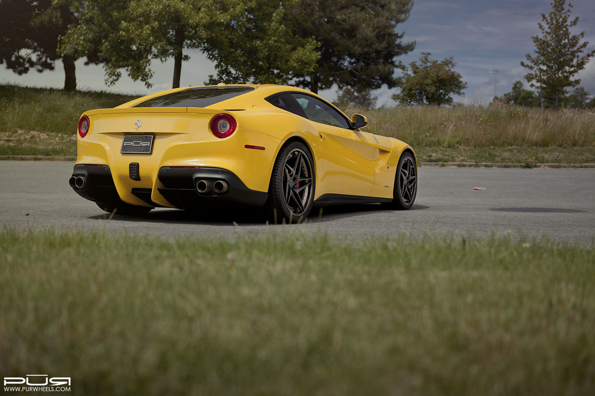 2015 Ferrari F12berlinetta photo