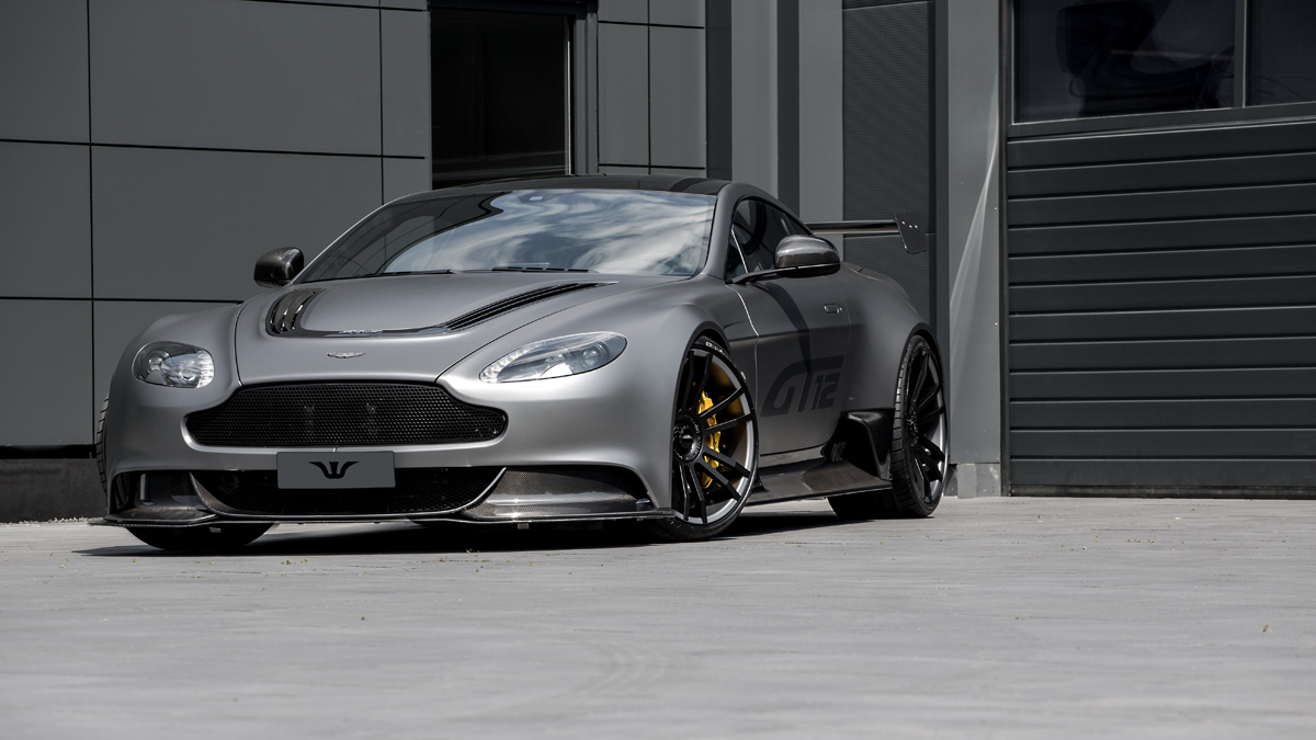 2013 Aston Martin V12 Vantage photo