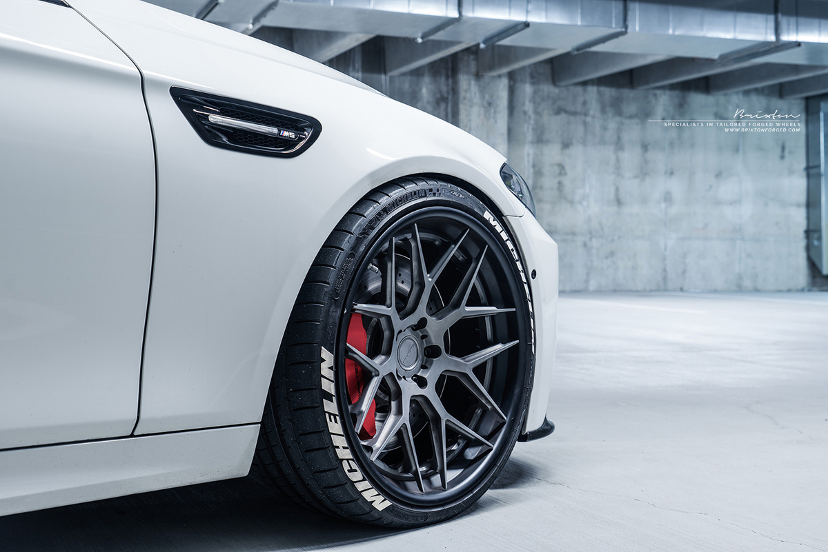 2015 BMW M5 photo