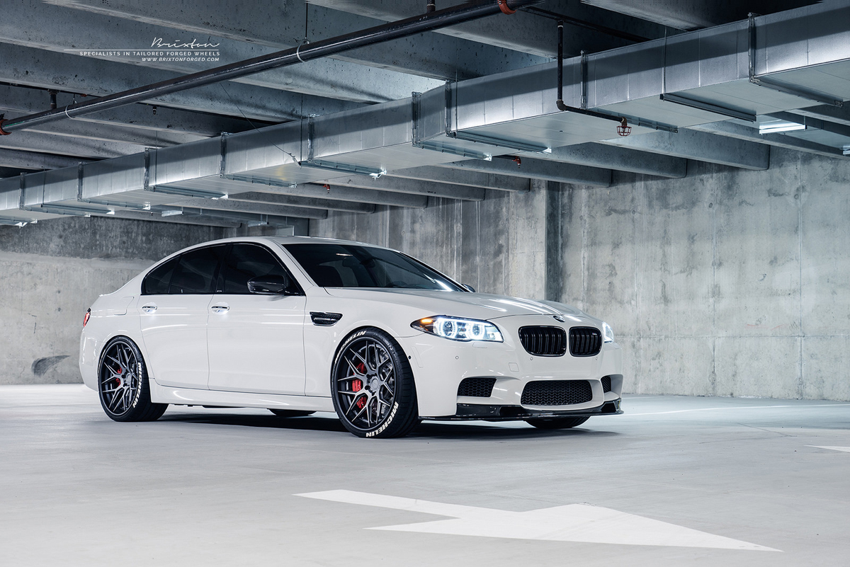 2015 BMW M5 photo
