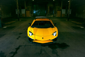 2015 Lamborghini Aventador