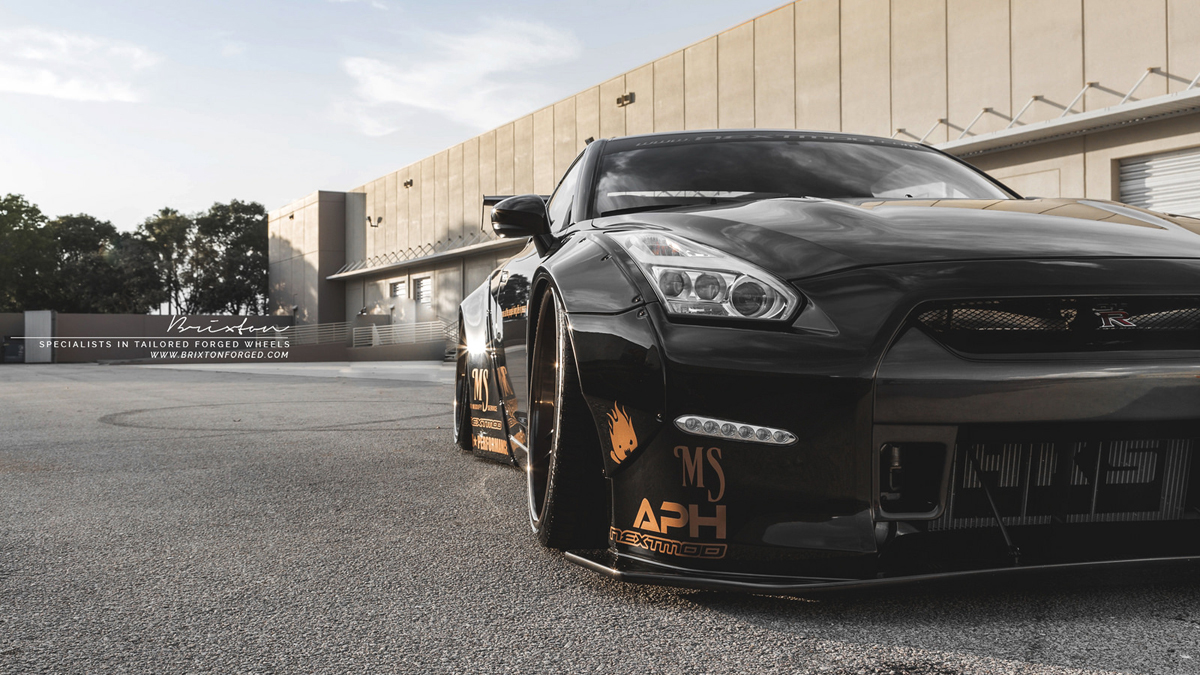 2016 Nissan GT-R photo