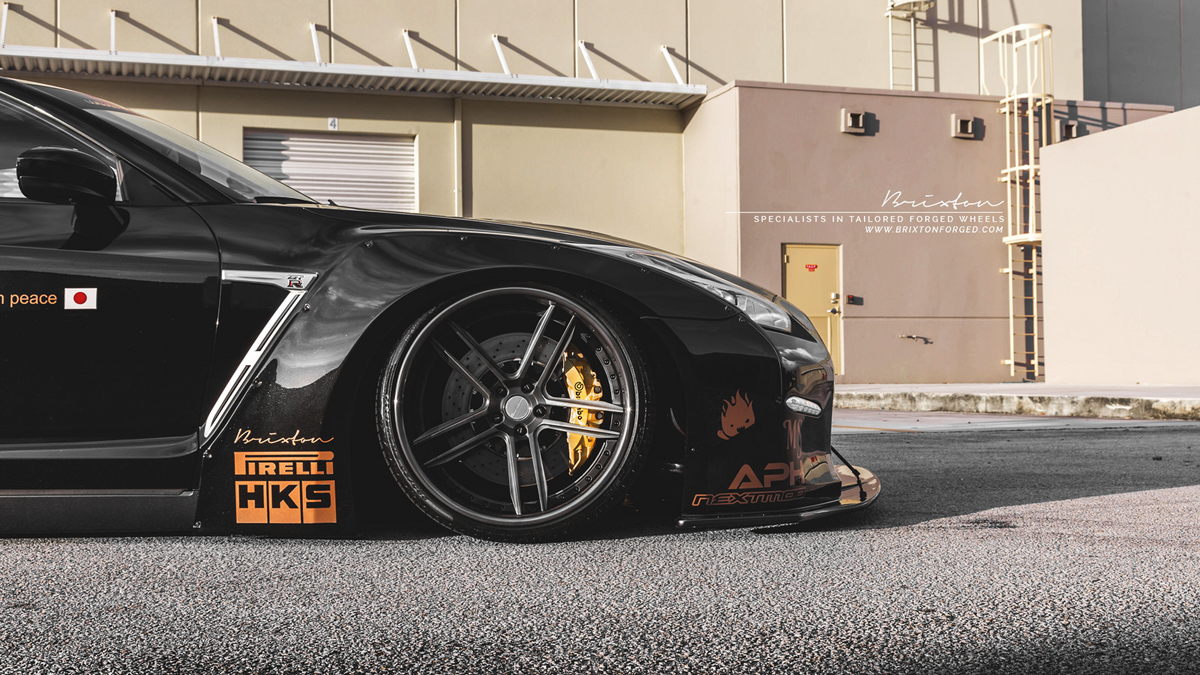2016 Nissan GT-R photo