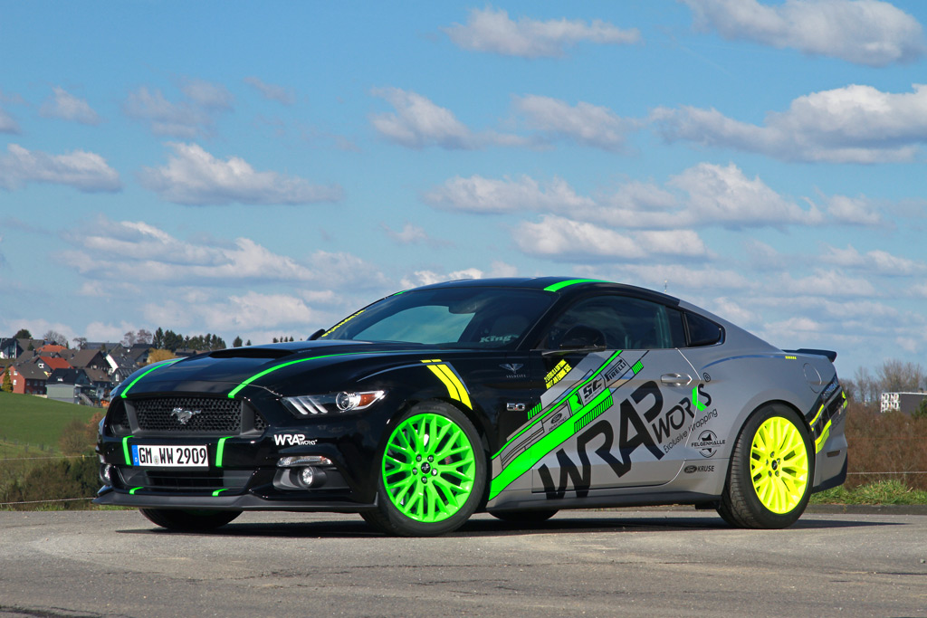 2016 Ford Mustang photo