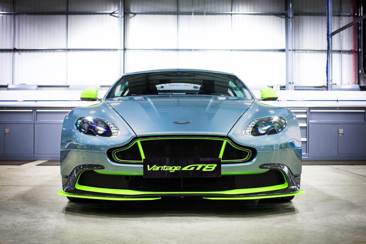 2016 Aston Martin Vantage GT photo