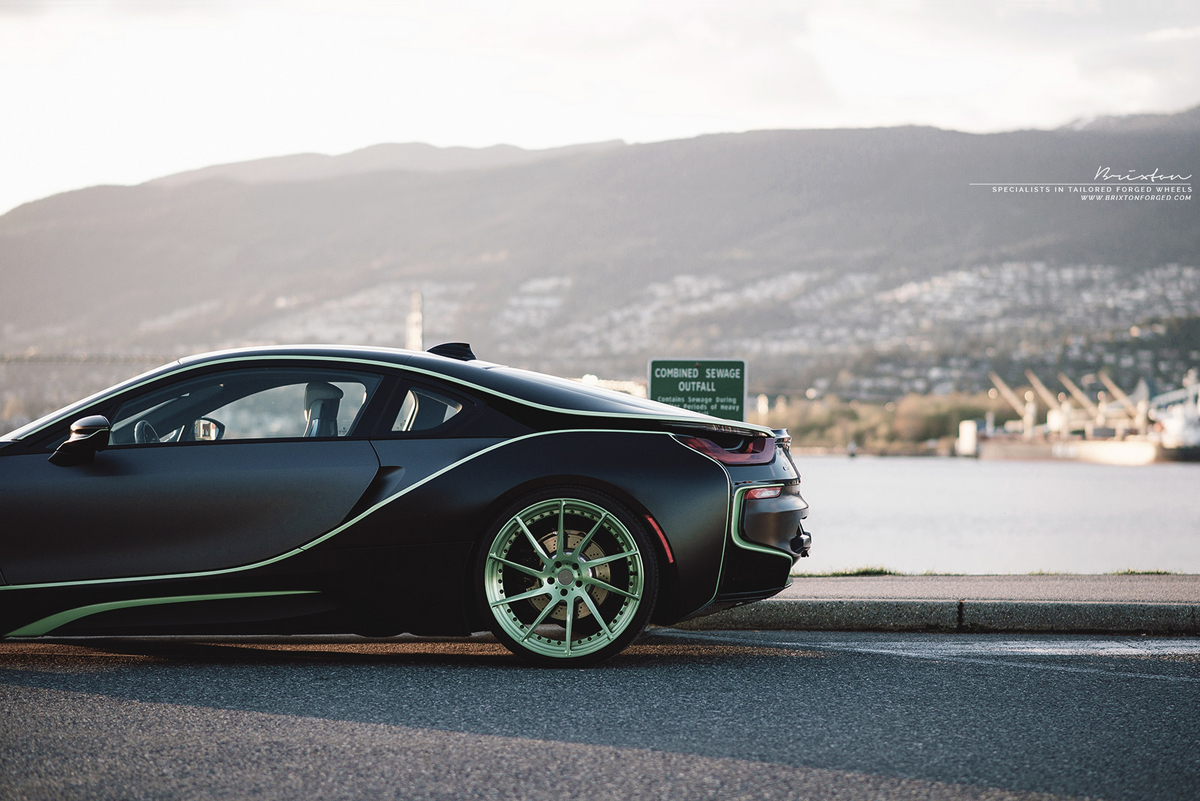 2016 BMW i8 photo