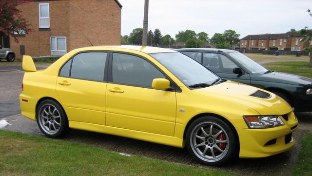 2005 Mitsubishi Lancer Evolution photo