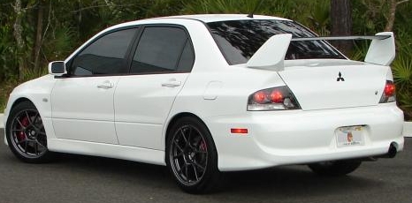 2003 Mitsubishi Lancer Evolution photo