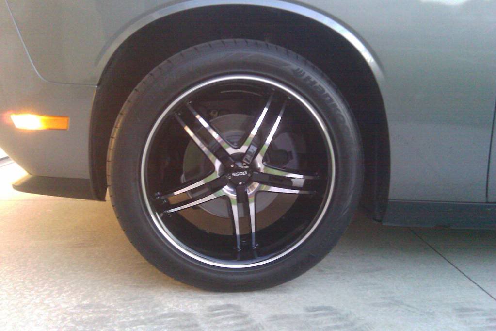 2010 Dodge Challenger photo