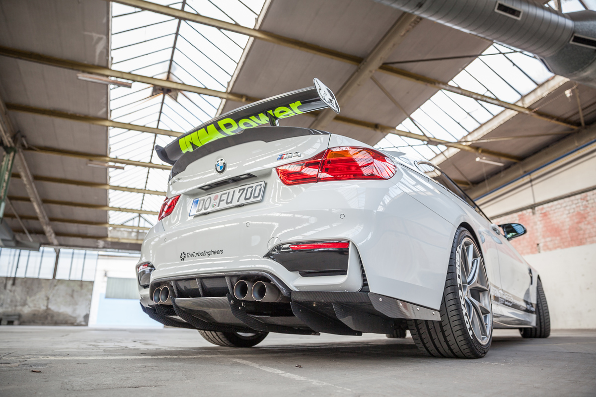 2016 BMW M4 photo