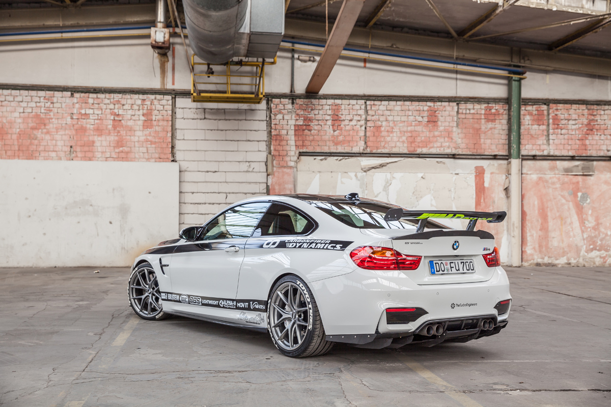 2016 BMW M4 photo