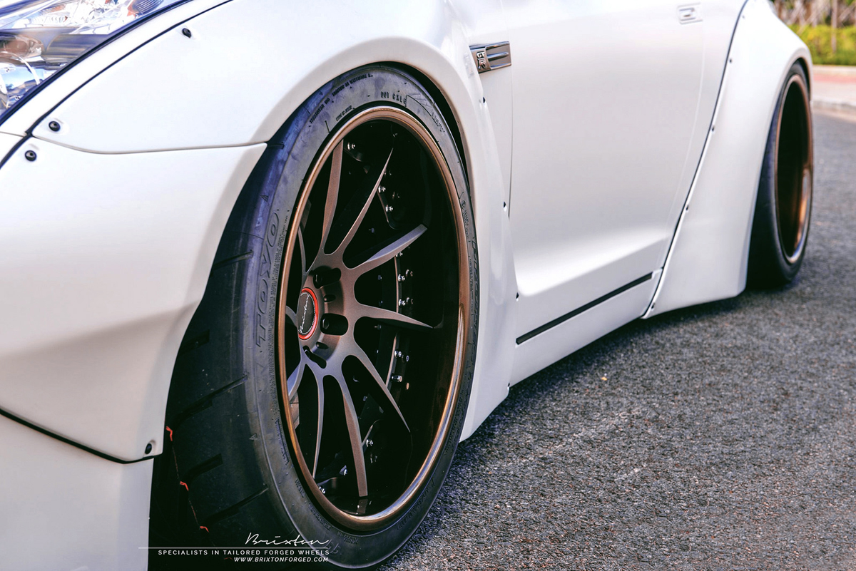 2016 Nissan GT-R photo