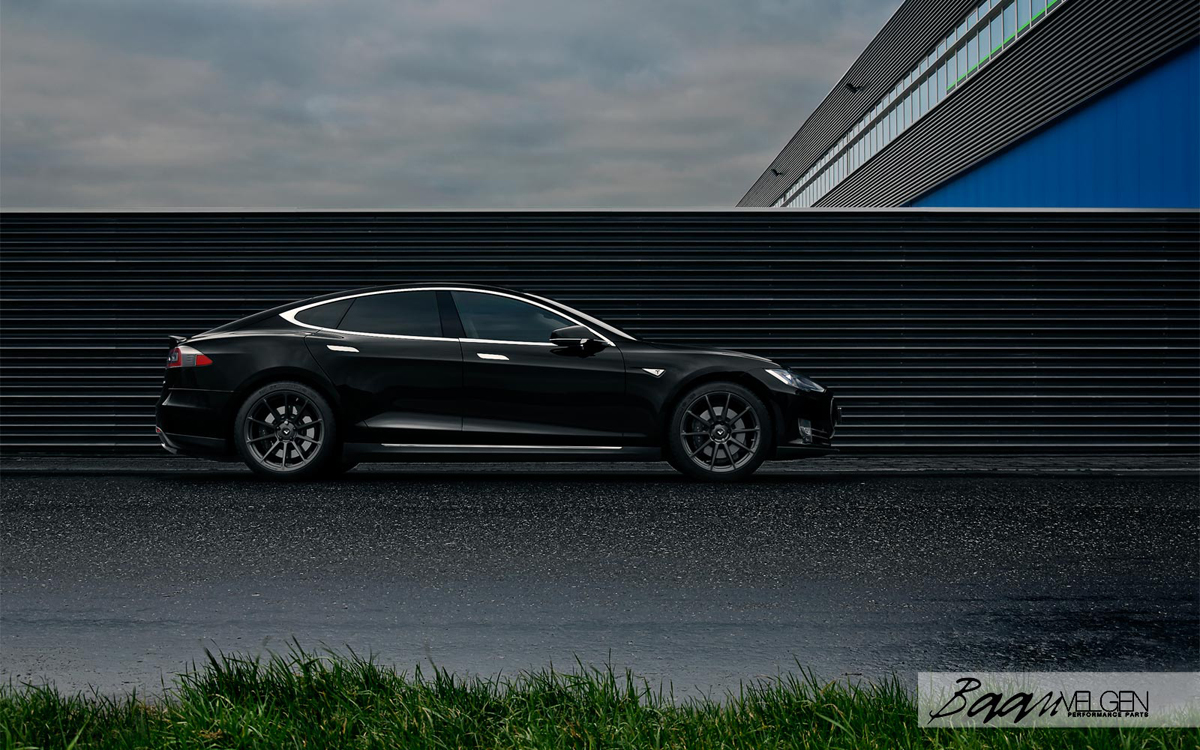 2015 Tesla Model S photo