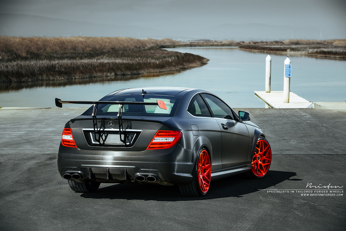 2017 Mercedes-Benz AMG C photo