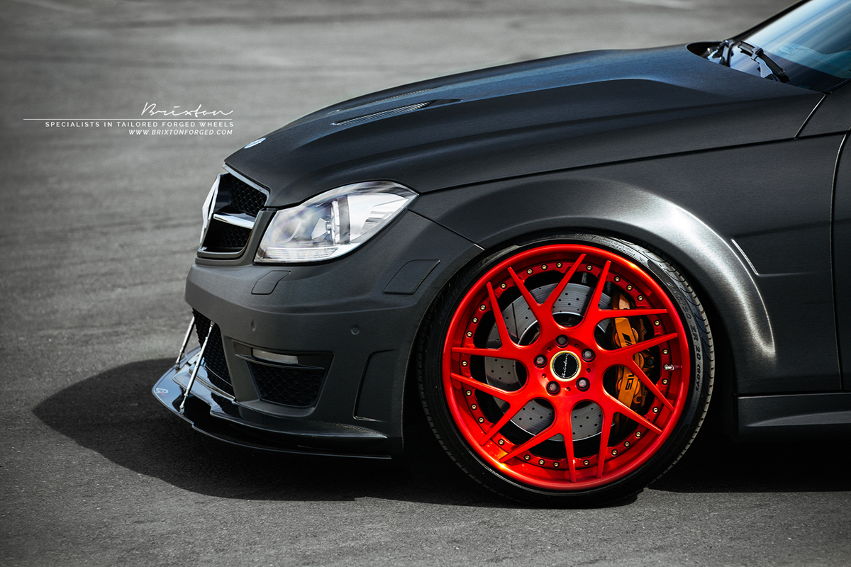 2017 Mercedes-Benz AMG C photo
