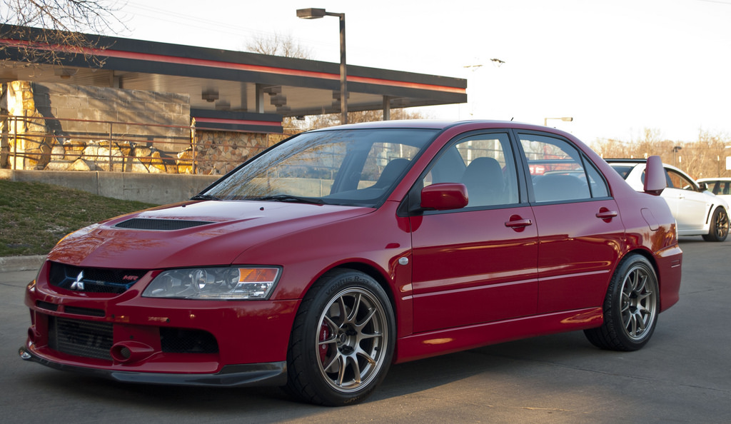2005 Mitsubishi Lancer Evolution photo