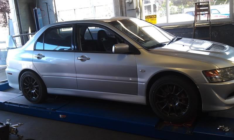 2006 Mitsubishi Lancer Evolution photo