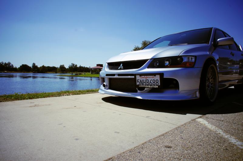 2004 Mitsubishi Lancer Evolution photo