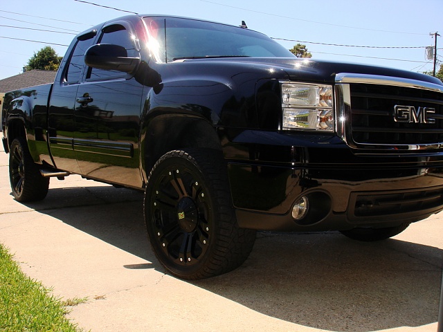 2009 GMC Sierra 2500HD photo