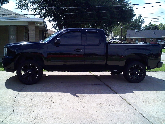 2009 GMC Sierra 2500HD photo