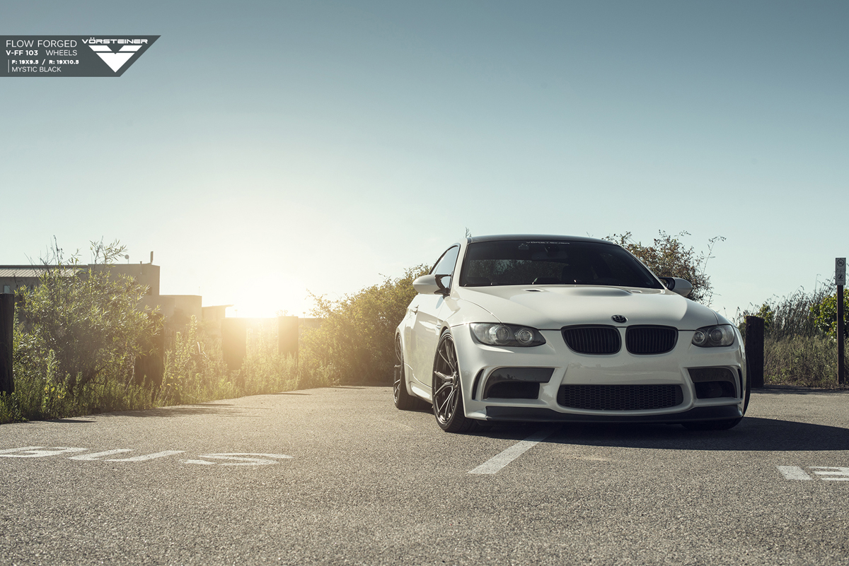 2010 BMW M3 photo