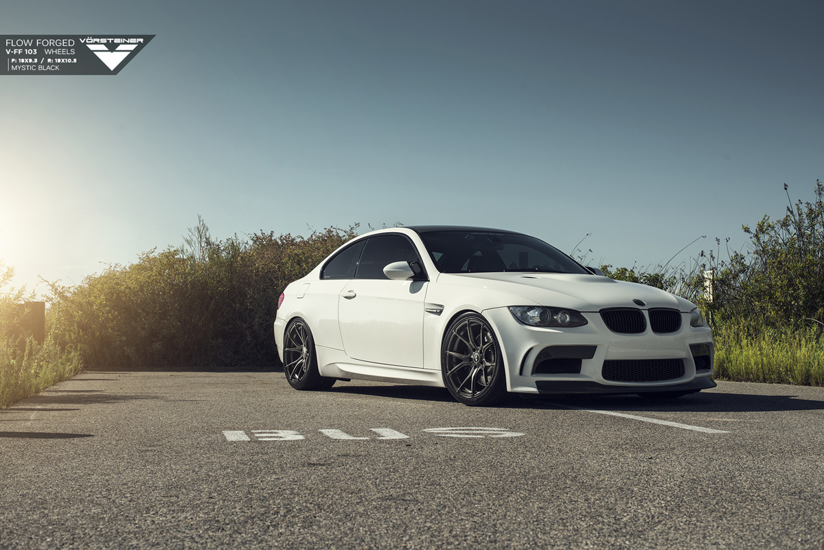 2010 BMW M3 photo