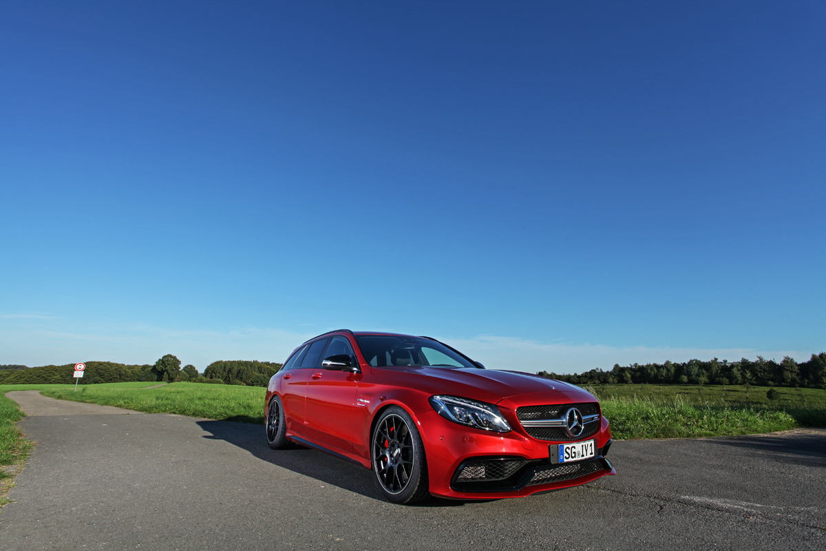 2017 Mercedes-Benz AMG C photo