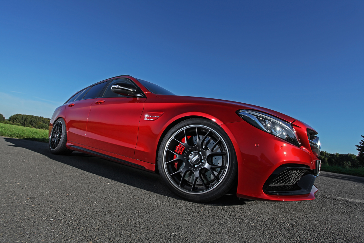 2017 Mercedes-Benz AMG C photo