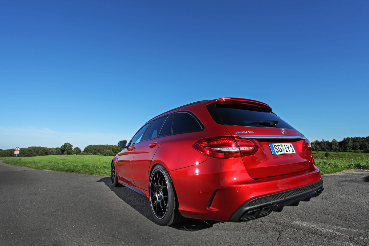 2017 Mercedes-Benz AMG C photo