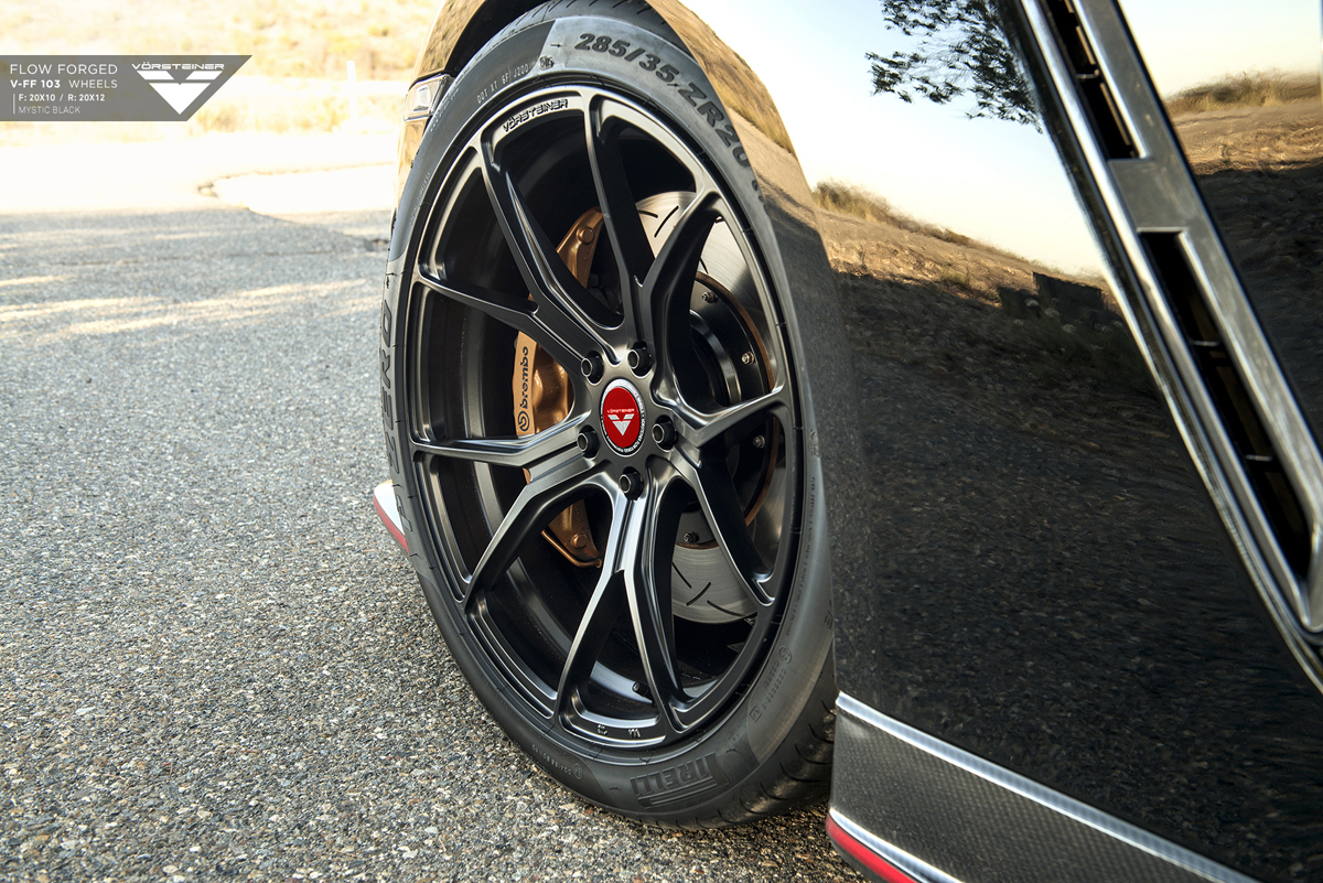 2016 Nissan GT-R photo