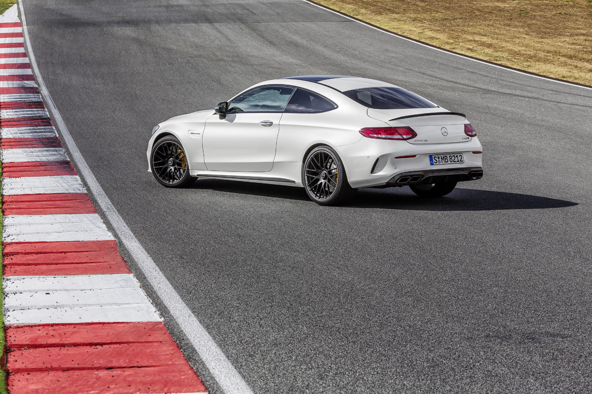 2017 Mercedes-Benz AMG C photo