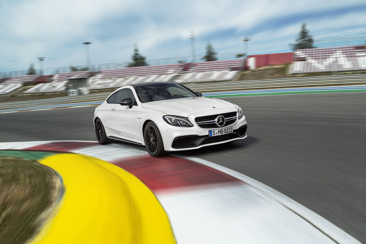 2017 Mercedes-Benz AMG C photo