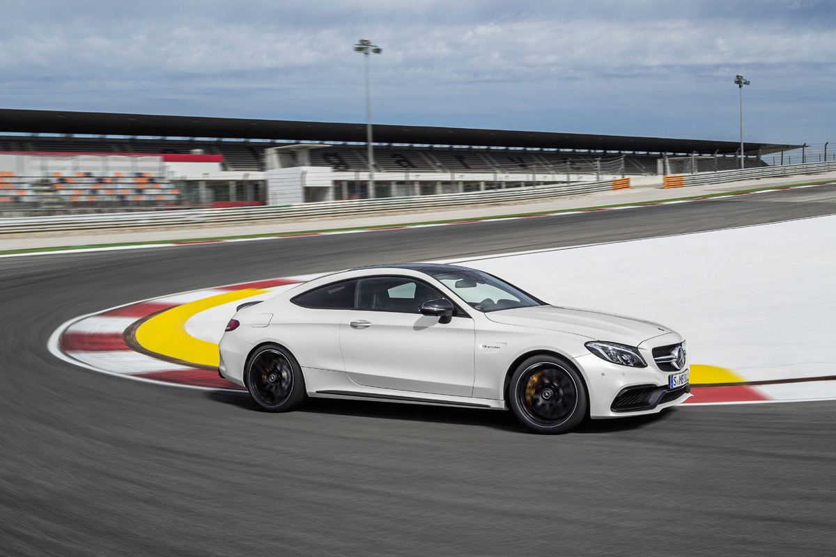 2017 Mercedes-Benz AMG C photo
