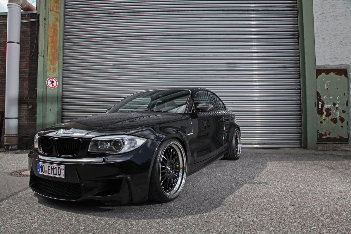 2011 BMW 1 Series M photo