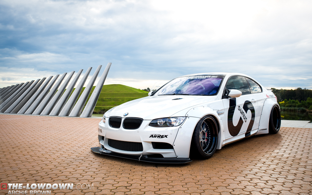 2010 BMW M3 photo