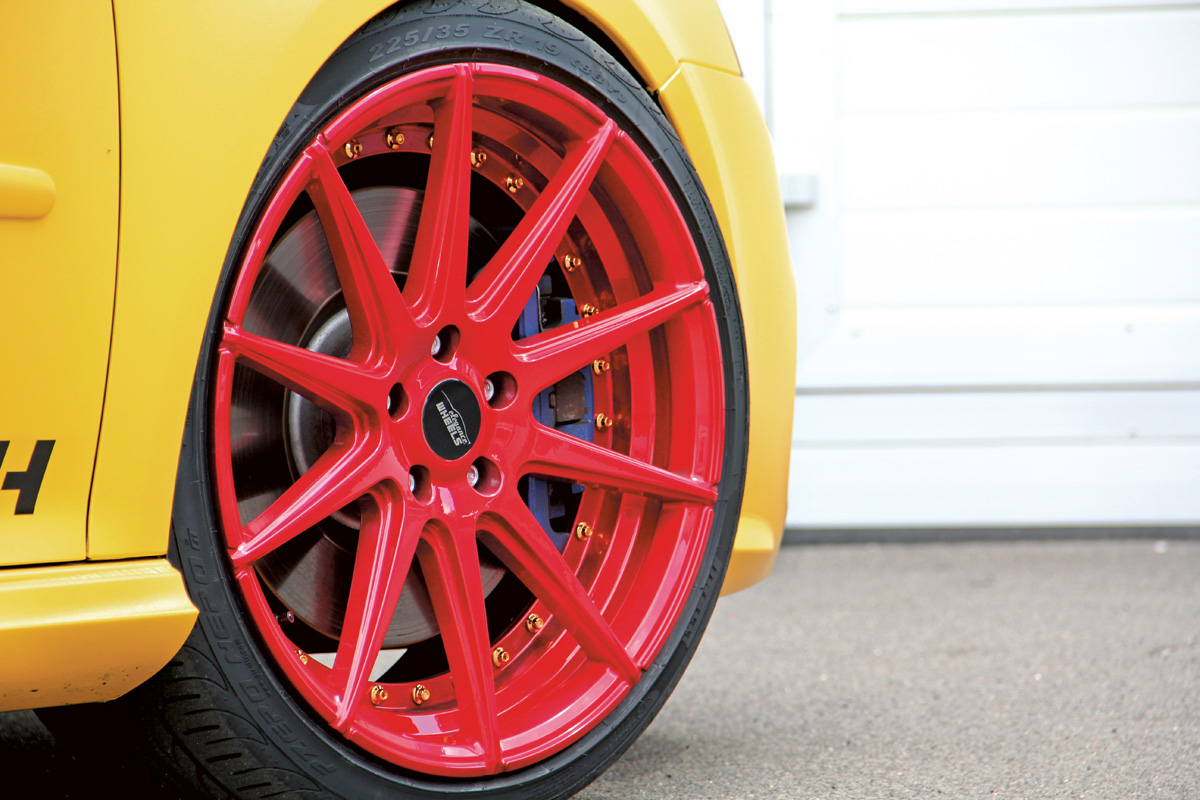 2008 Volkswagen  R32 photo
