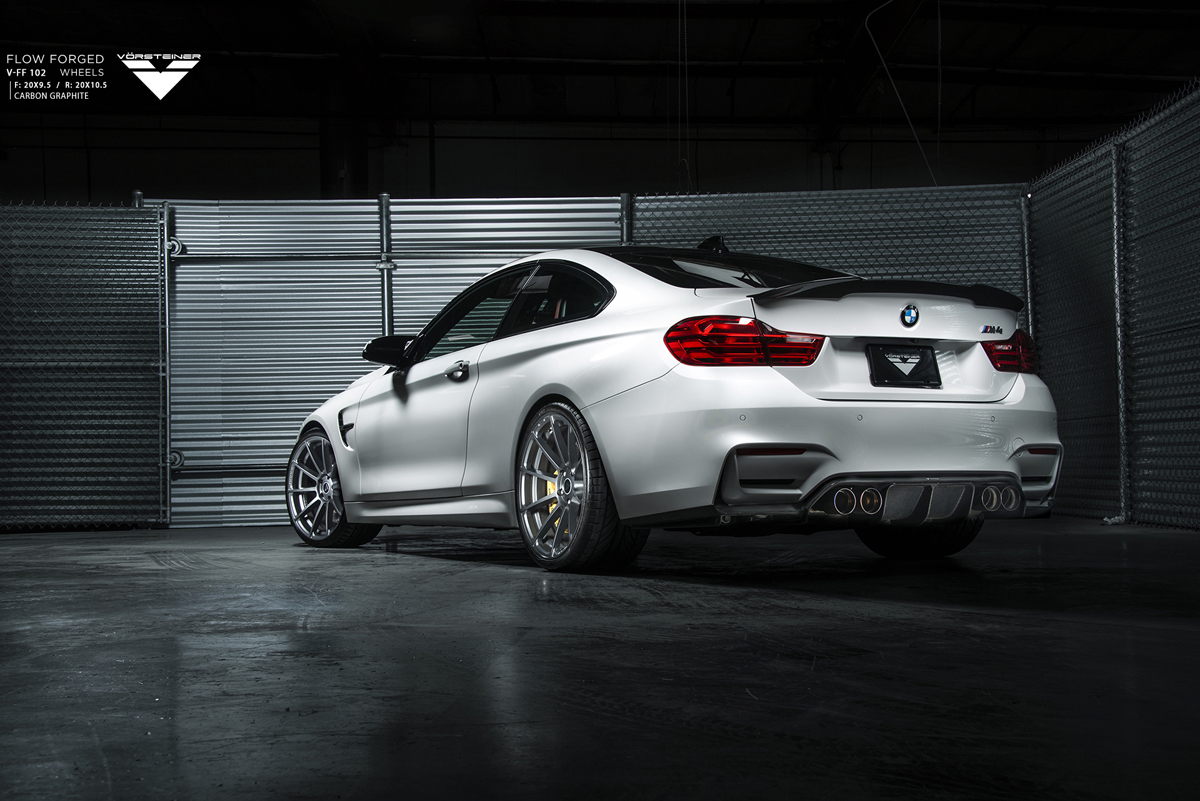 2016 BMW M4 photo