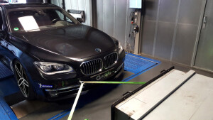 2015 BMW 760