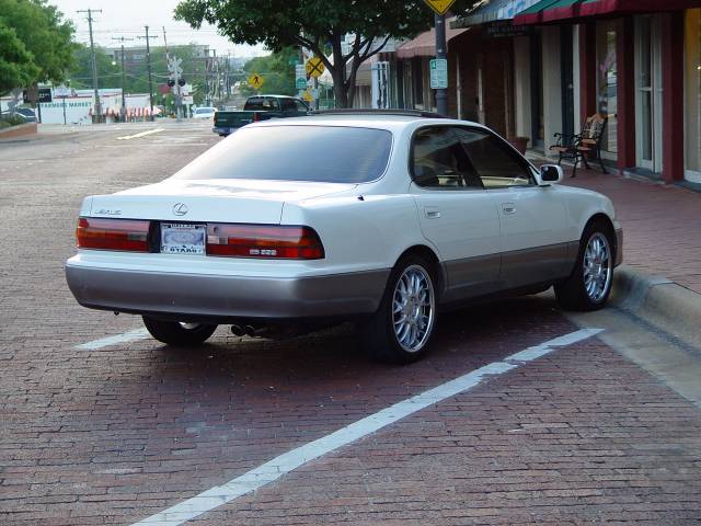 2000 Lexus ES 300 photo