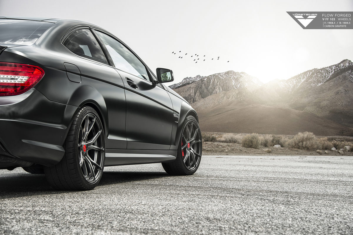 2017 Mercedes-Benz AMG C photo