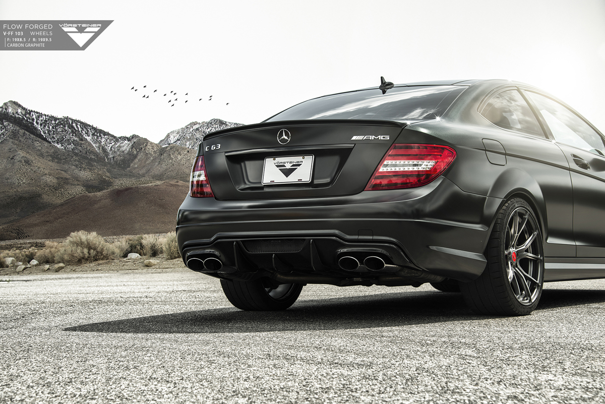2017 Mercedes-Benz AMG C photo