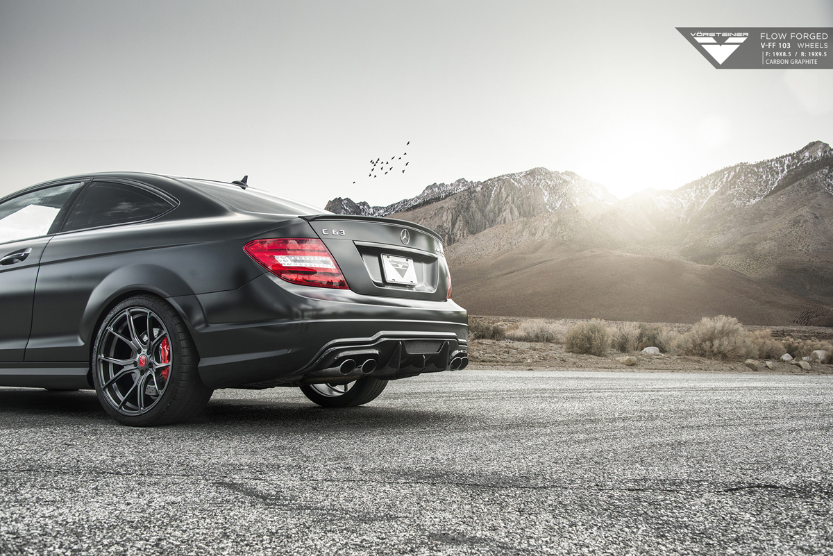 2017 Mercedes-Benz AMG C photo
