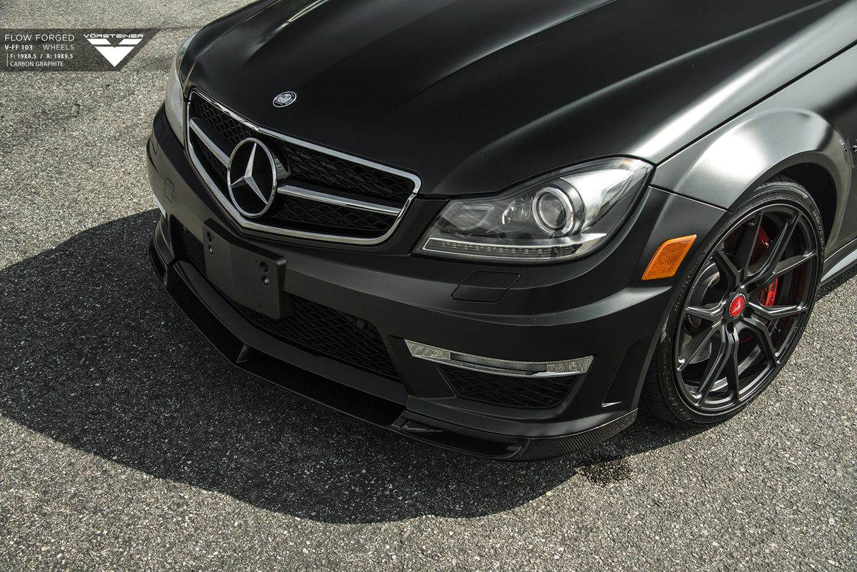 2017 Mercedes-Benz AMG C photo