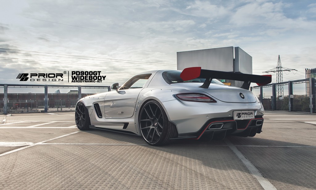2015 Mercedes-Benz SLS AMG photo