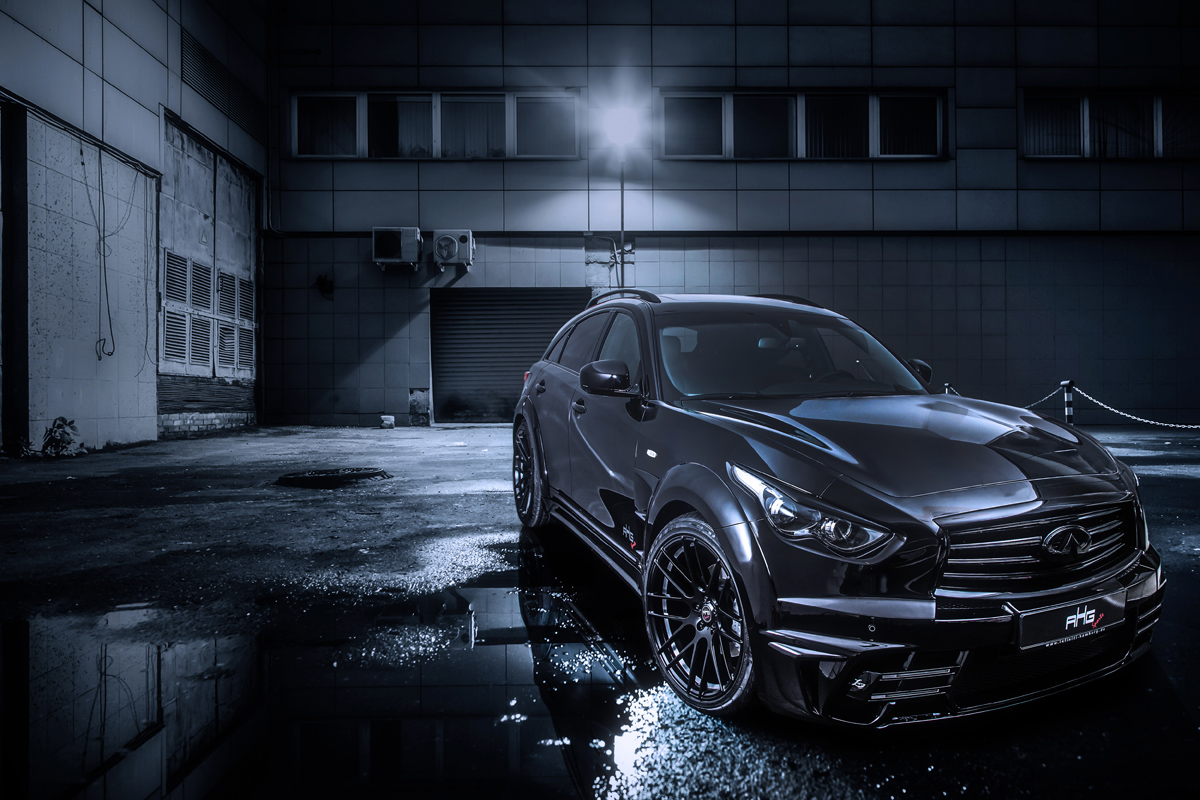 2015 Infiniti QX70 photo