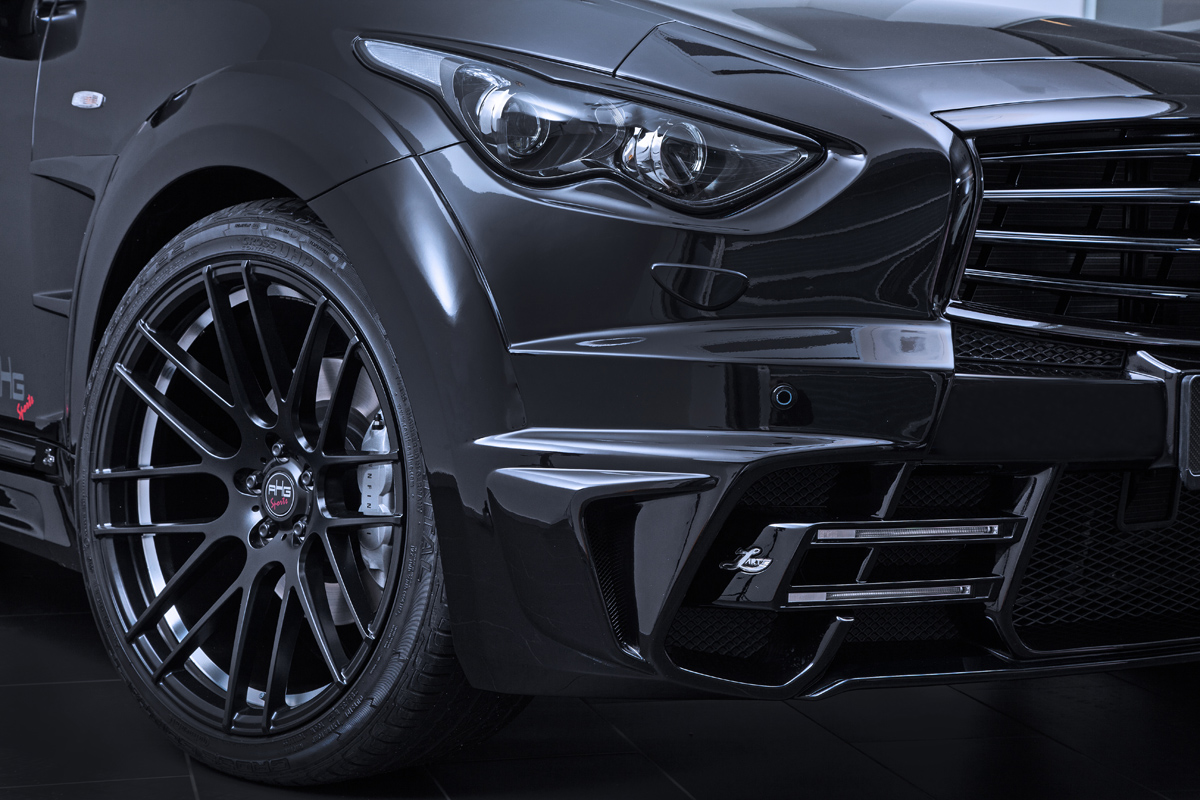 2015 Infiniti QX70 photo