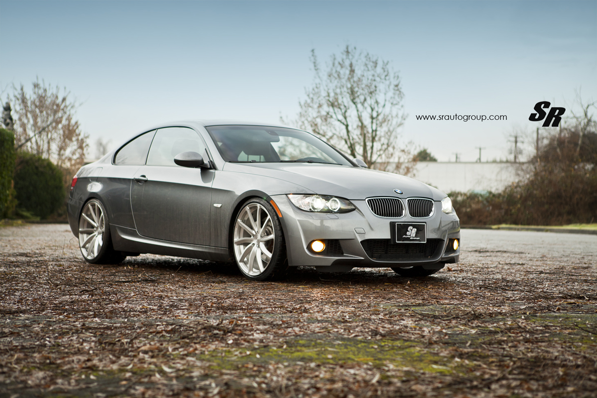 2011 BMW 335 photo
