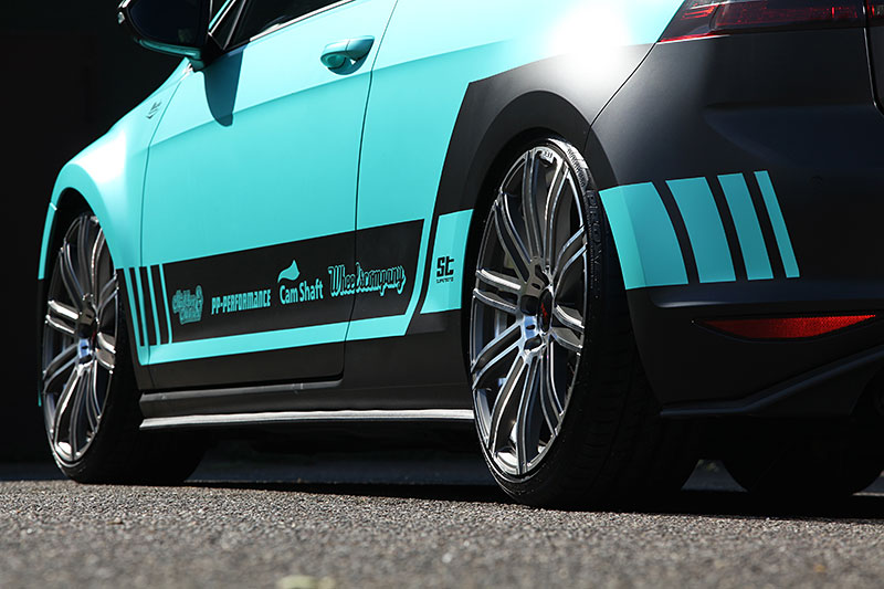 2015 Volkswagen GTI photo