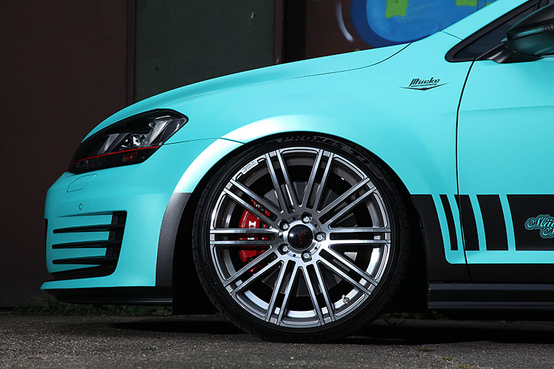 2015 Volkswagen GTI photo