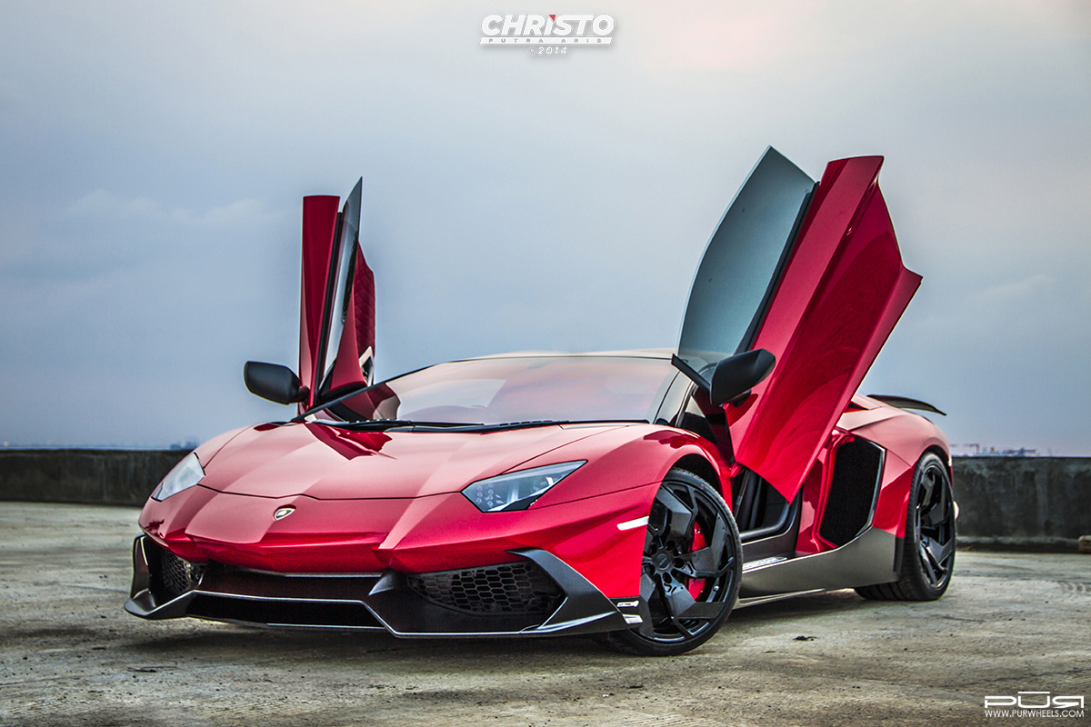 2015 Lamborghini Aventador photo